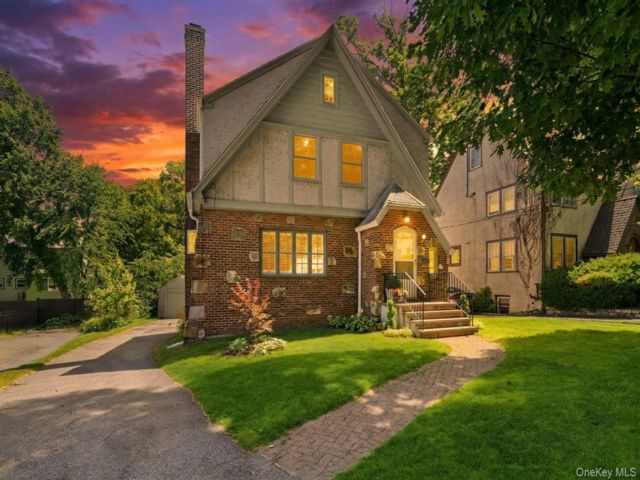 [White Plains Real Estate, listing number 7302675]