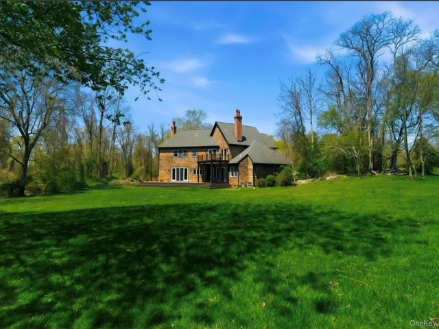[Shelter Island Real Estate, listing number 7302724]