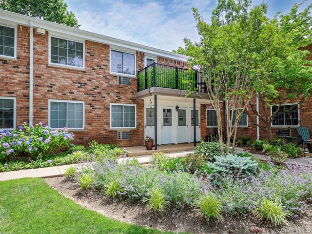 [Farmingdale Real Estate, listing number 7302980]