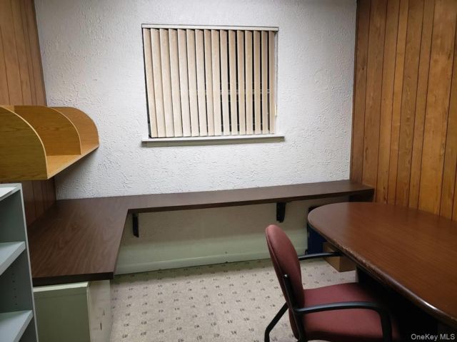 [PHOTO]