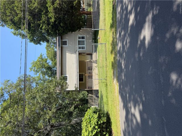 [Coram Real Estate, listing number 7303180]