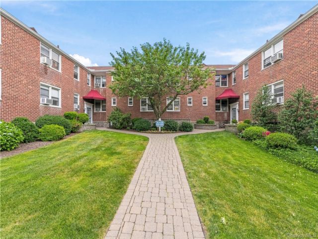 [White Plains Real Estate, listing number 7303231]