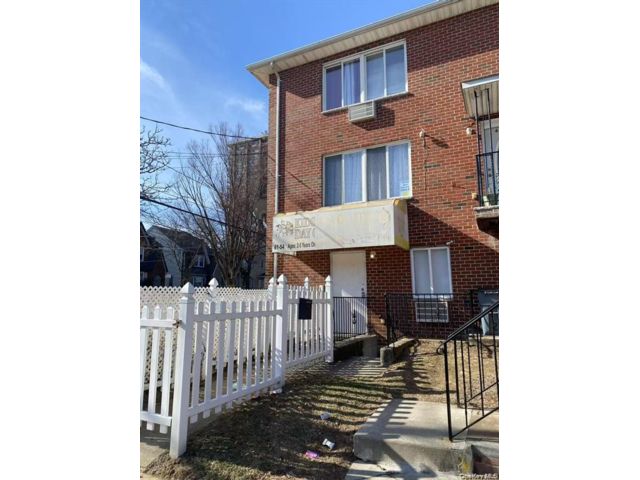 Studio,  0.00 BTH &nbsp;House style home in Flushing