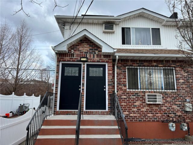  3 BR,  1.00 BTH &nbsp;Other style home in Jamaica