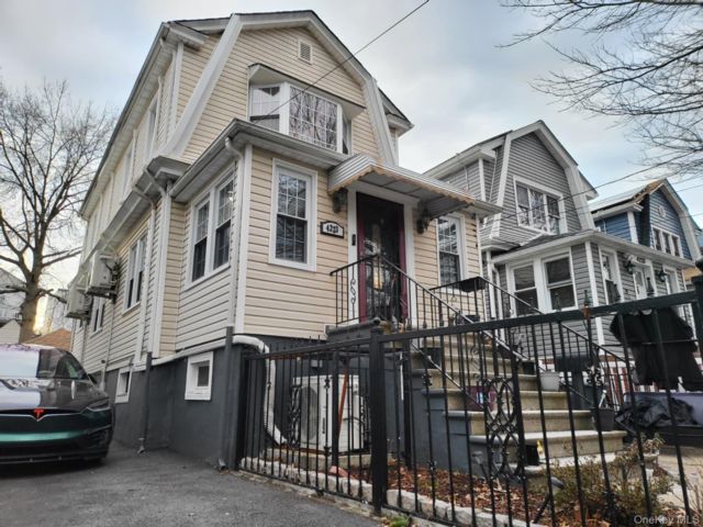 [Wakefield Real Estate, listing number 7303349]