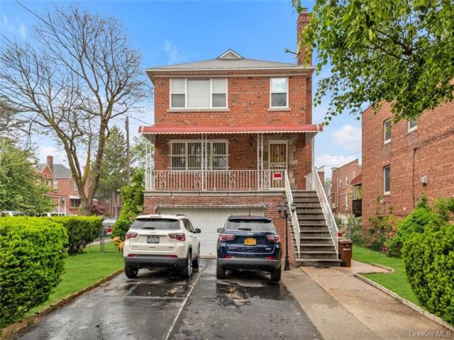  6 BR,  3.00 BTH &nbsp;Flats style home in Pilgrim