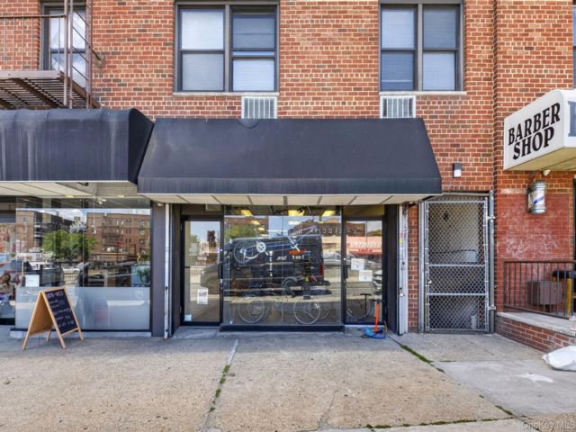 Studio,  0.00 BTH &nbsp;House style home in Forest Hills