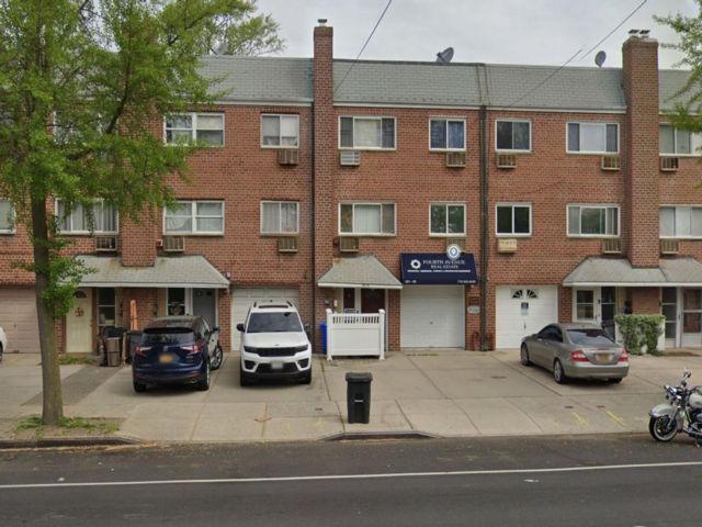 2 BR,  1.00 BTH &nbsp;House style home in Floral Park