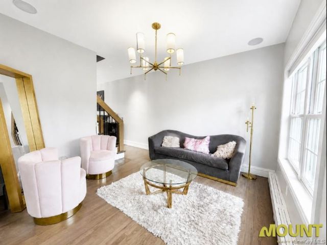  4 BR,  3.00 BTH &nbsp;Colonial style home in Highland Mills