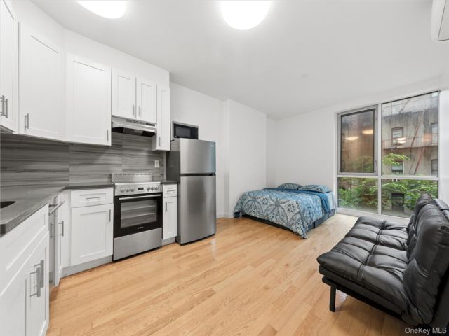 Studio,  1.00 BTH &nbsp;Mid rise style home in New York (manhattan)