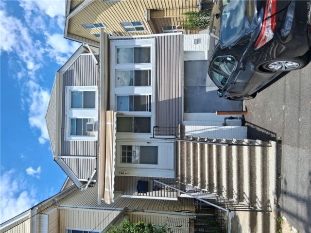  4 BR,  2.00 BTH &nbsp;A-frame style home in Wakefield
