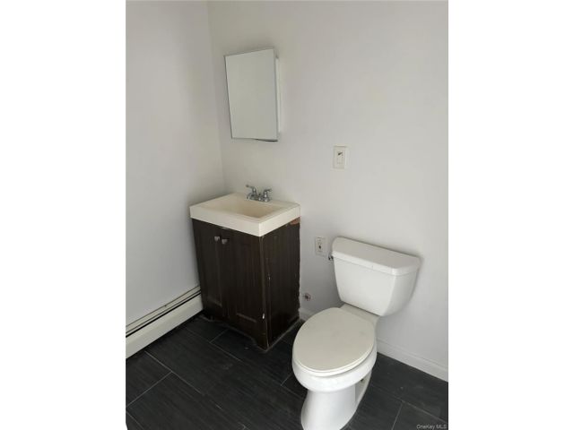 [PHOTO]