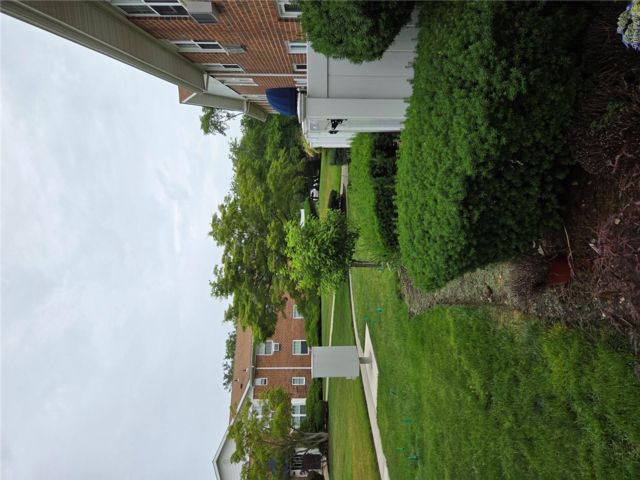 [PHOTO]