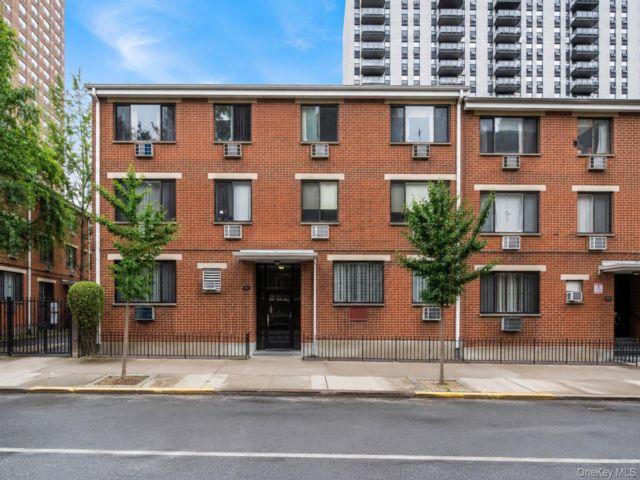 [New York (manhattan) Real Estate, listing number 7304022]