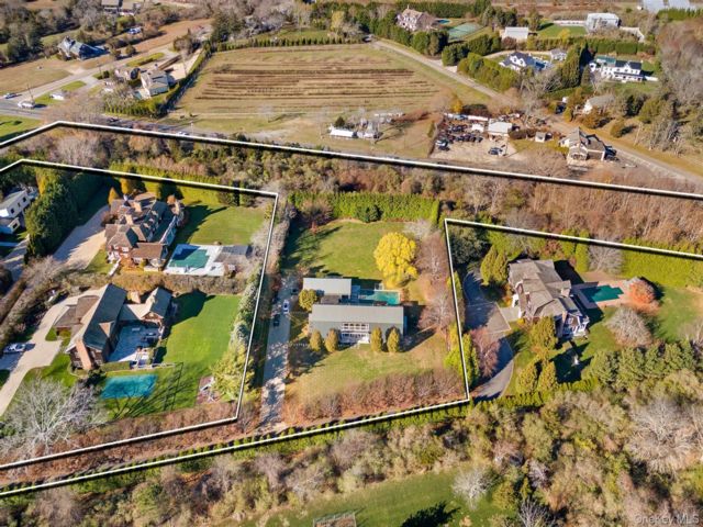  4 BR,  6.00 BTH &nbsp;Modern style home in Water Mill