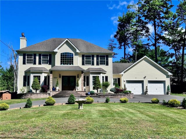  4 BR,  3.00 BTH &nbsp;Colonial style home in Forestburgh