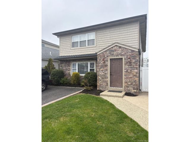  3 BR,  1.00 BTH &nbsp;Other style home in Island Park