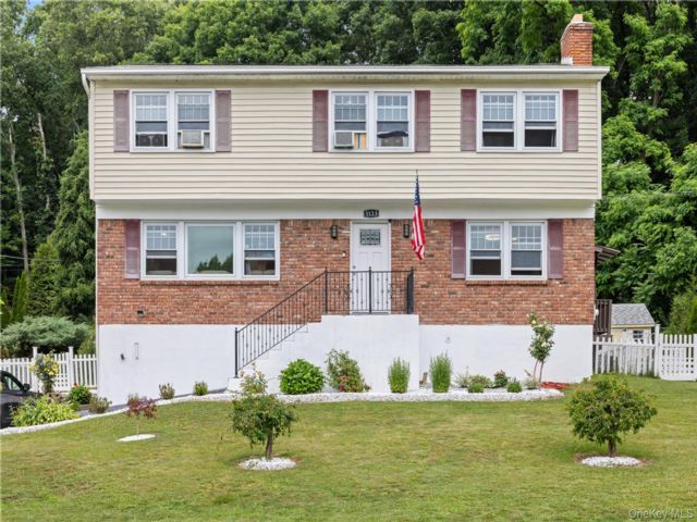 [Yorktown Heights Real Estate, listing number 7304382]