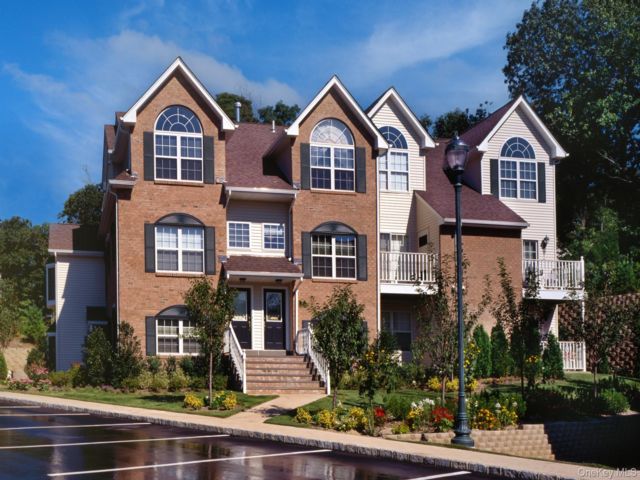  2 BR,  2.00 BTH &nbsp;Ranch style home in Port Jefferson
