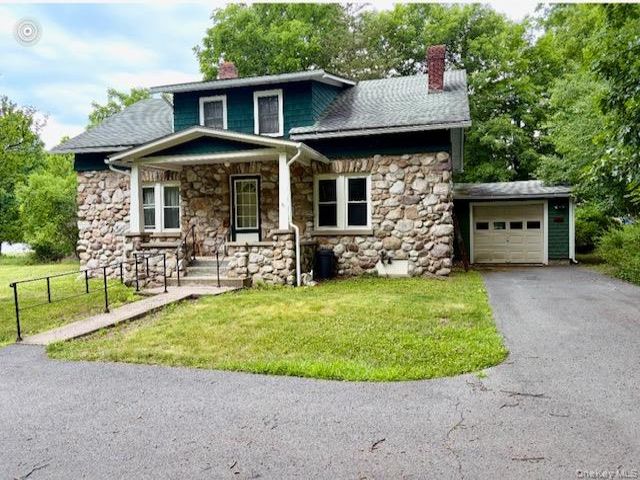  2 BR,  1.00 BTH &nbsp;Cape cod style home in Pine Bush
