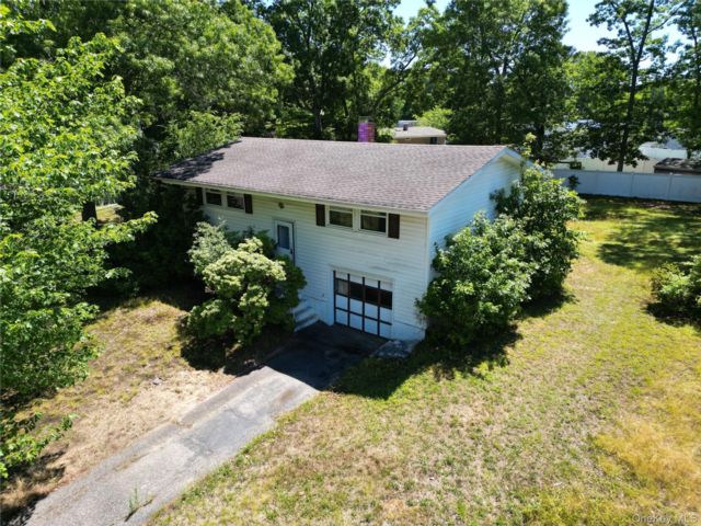 [East Setauket Real Estate, listing number 7304666]
