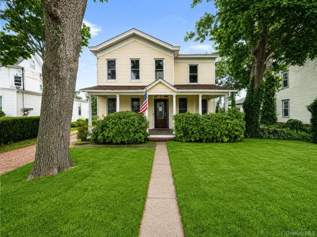 Studio,  0.00 BTH &nbsp;House style home in Patchogue