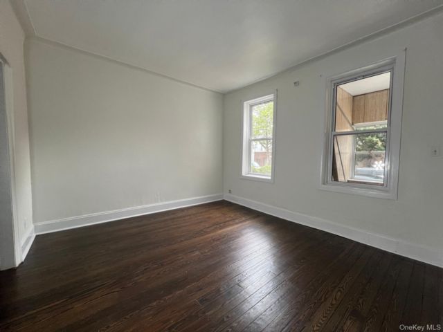  3 BR,  1.00 BTH &nbsp;House style home in Maspeth