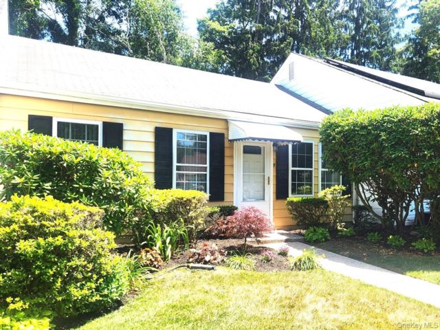  1 BR,  1.00 BTH &nbsp;Other style home in Coram