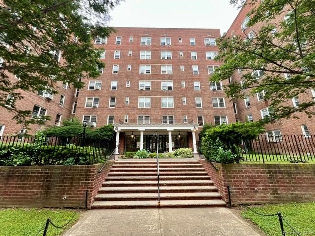  2 BR,  1.00 BTH &nbsp;Other style home in Forest Hills