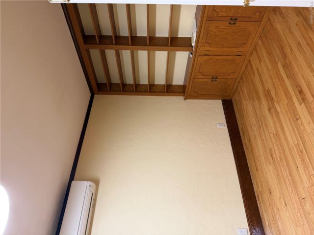 [PHOTO]