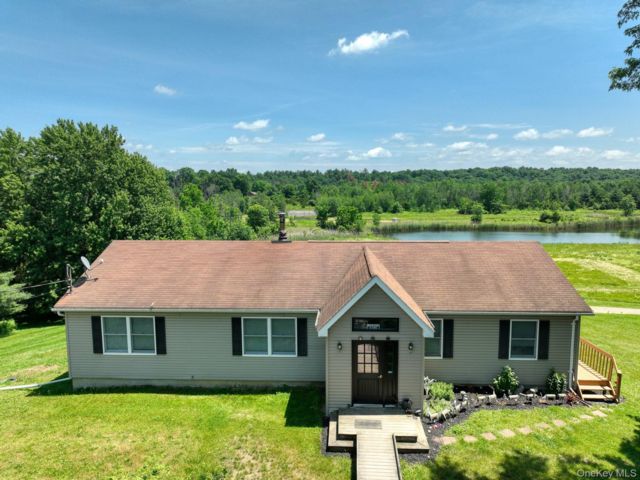  3 BR,  2.00 BTH &nbsp;Ranch style home in Germantown