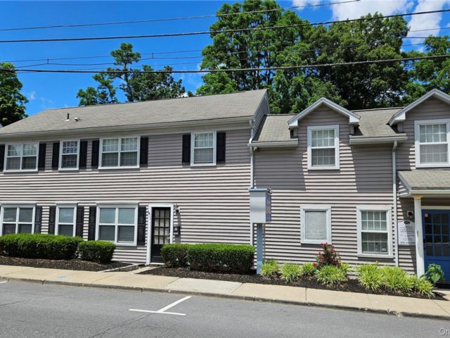  2 BR,  1.00 BTH &nbsp;A-frame style home in Cornwall