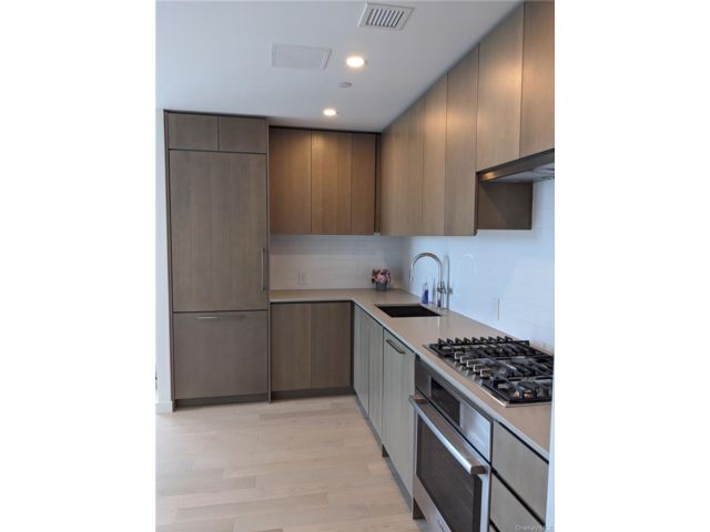  2 BR,  1.00 BTH &nbsp;Other style home in Flushing