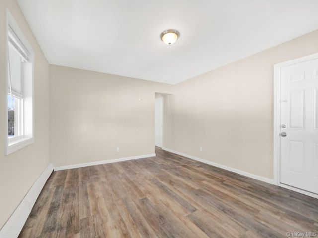 [PHOTO]