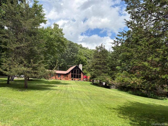 3 BR,  1.00 BTH &nbsp;Chalet style home in Napanoch