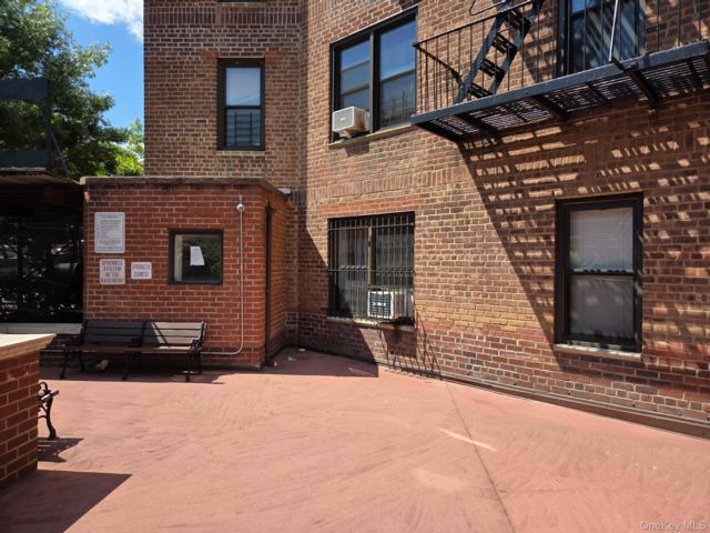 [Woodhaven Real Estate, listing number 7306067]