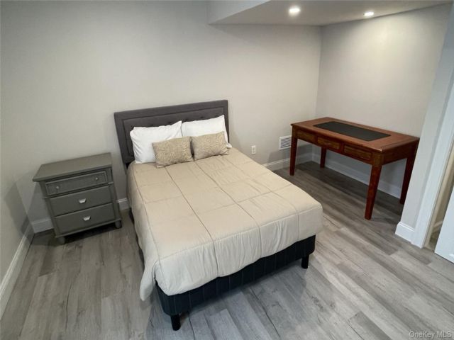 [PHOTO]
