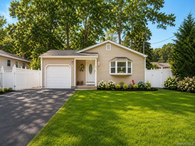 [Sound Beach Real Estate, listing number 7306184]