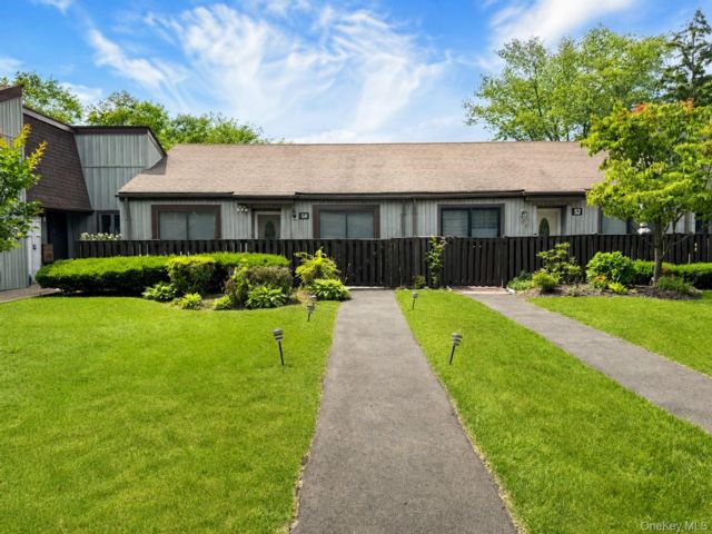 [Stony Brook Real Estate, listing number 7306201]