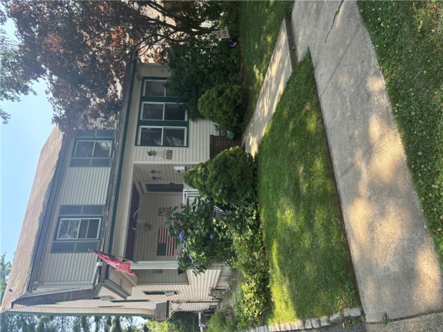  1 BR,  1.00 BTH &nbsp;A-frame style home in Floral Park