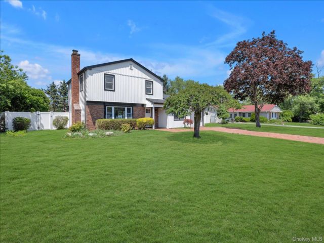 [Stony Brook Real Estate, listing number 7306384]