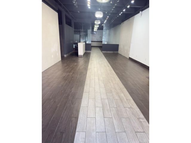[PHOTO]