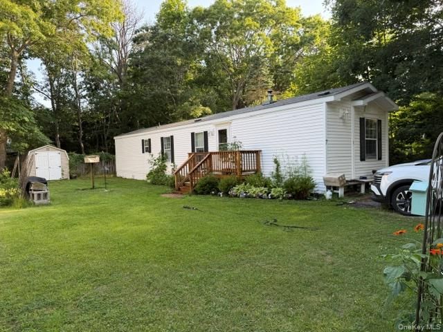  2 BR,  1.00 BTH &nbsp;Ranch style home in Speonk