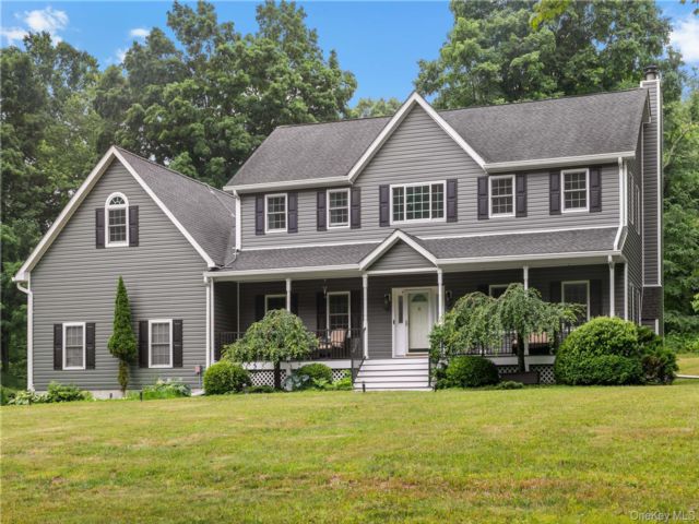  4 BR,  3.00 BTH &nbsp;Colonial style home in Garrison