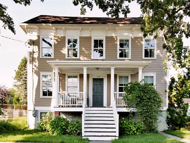  4 BR,  3.00 BTH &nbsp;Colonial style home in Beacon