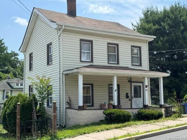 2 BR,  1.00 BTH &nbsp;Colonial style home in Middletown