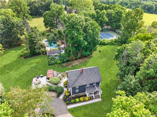 18 BR, 11.00 BTH &nbsp;Estate style home in Goshen