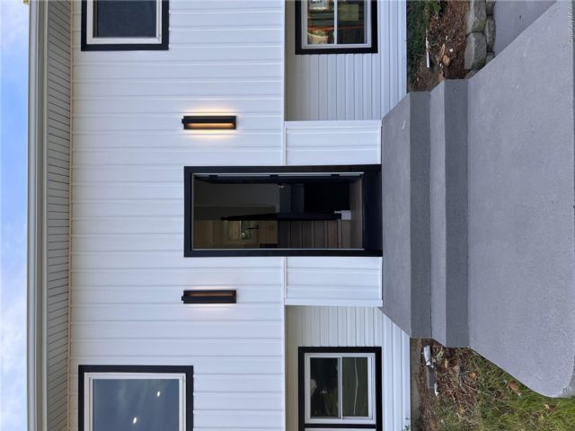 [Selden Real Estate, listing number 7306952]