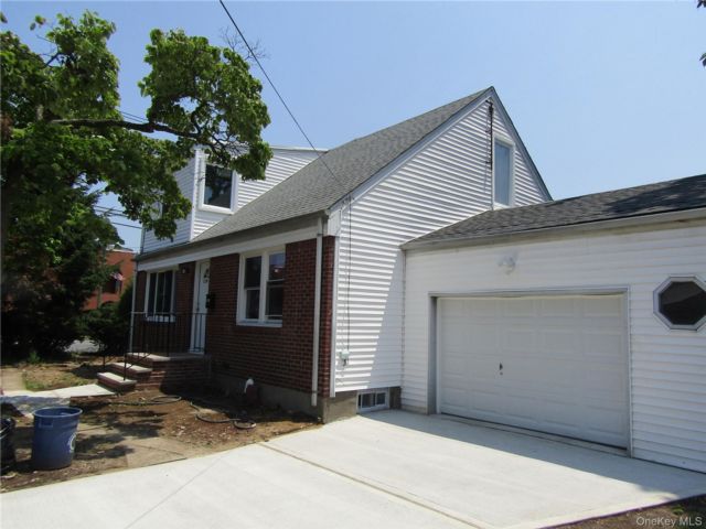 [PHOTO]