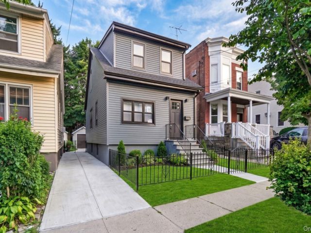 [Woodlawn Real Estate, listing number 7307277]